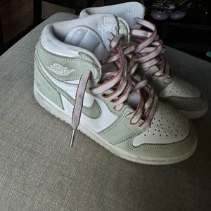 Jordan 1 sea foam